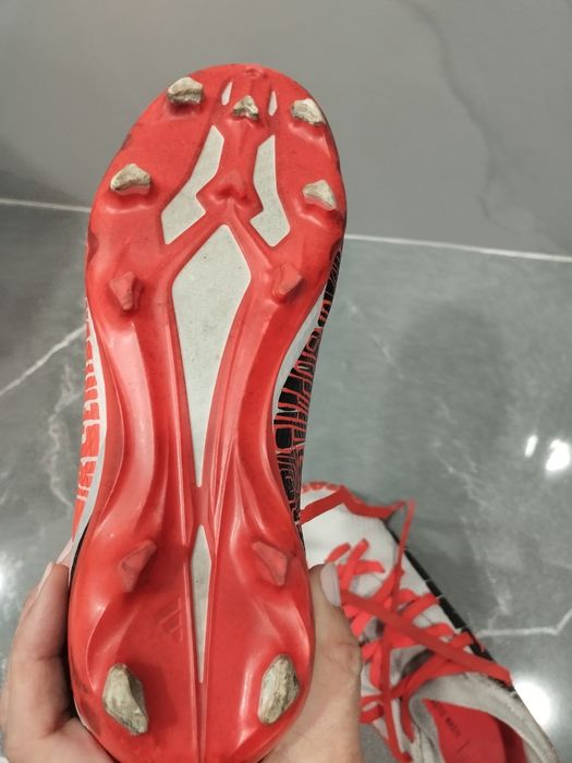 Chuteiras Adidas  para sintético tam 35