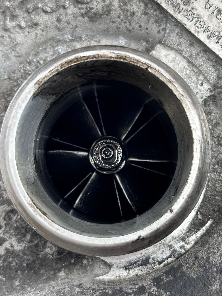 AUDI A4 B8 A5 8T A6 2.0TDI CJC LIFT Turbo turbina turbosprężarka