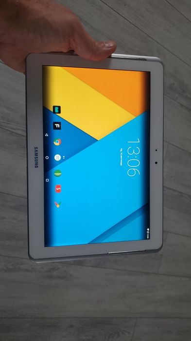 Планшет  Samsung  p5110 Wifi.