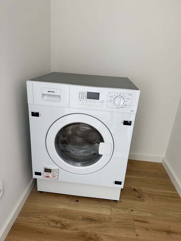 NOVA – Máquina de lavar e secar encastrar SMEG LSIA 127