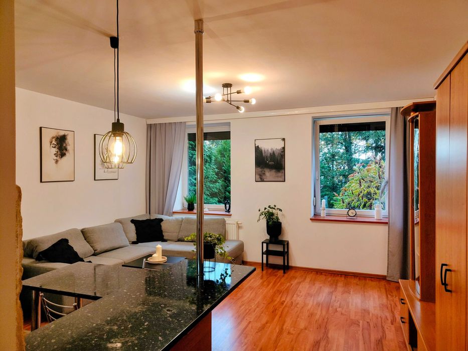 2pok 51m2 (widok na ogród), z miejscem parkingowym, niedaleko centrum