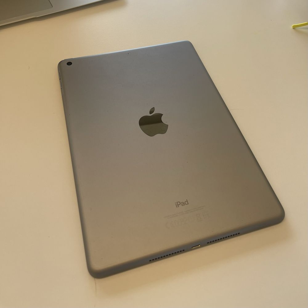 iPad 2017 5ª geração 9.7 32GB WI-FI