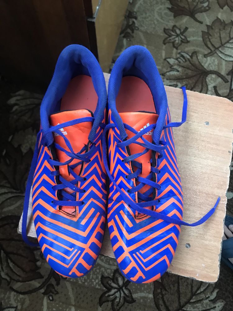 Бутси копочки Adidas Predator розмір 46 29.5 см