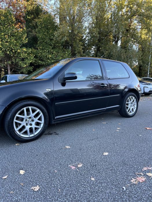 Volkswagen Golf 4 • 1.9 TDI 90cv • 1999 • Muito Estimado