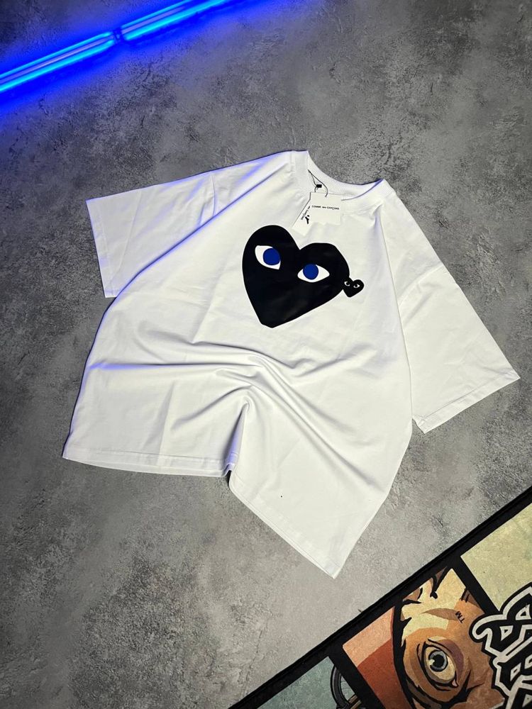Футболка Comme Des Garcons PLAY з бірками