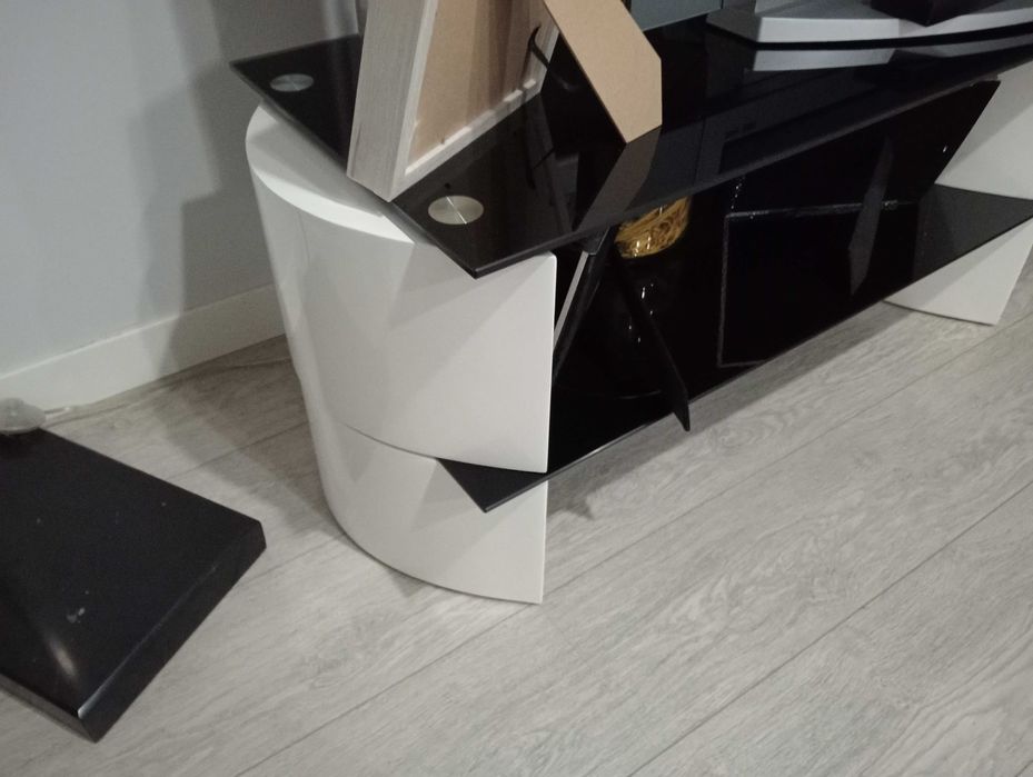 Móvel TV otimo estado