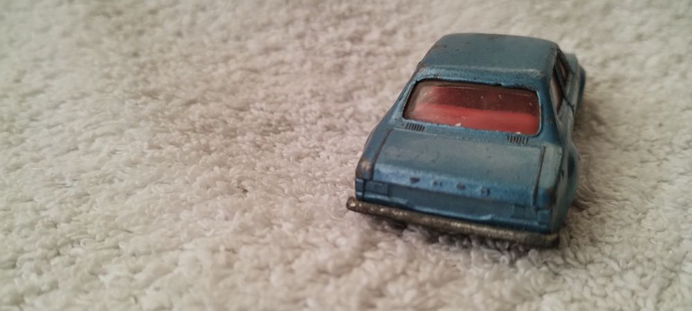Corgi whizzwheels Ford Escort