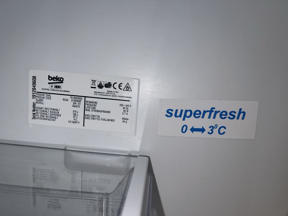 Lodówka BEKO RCSA270K30XP