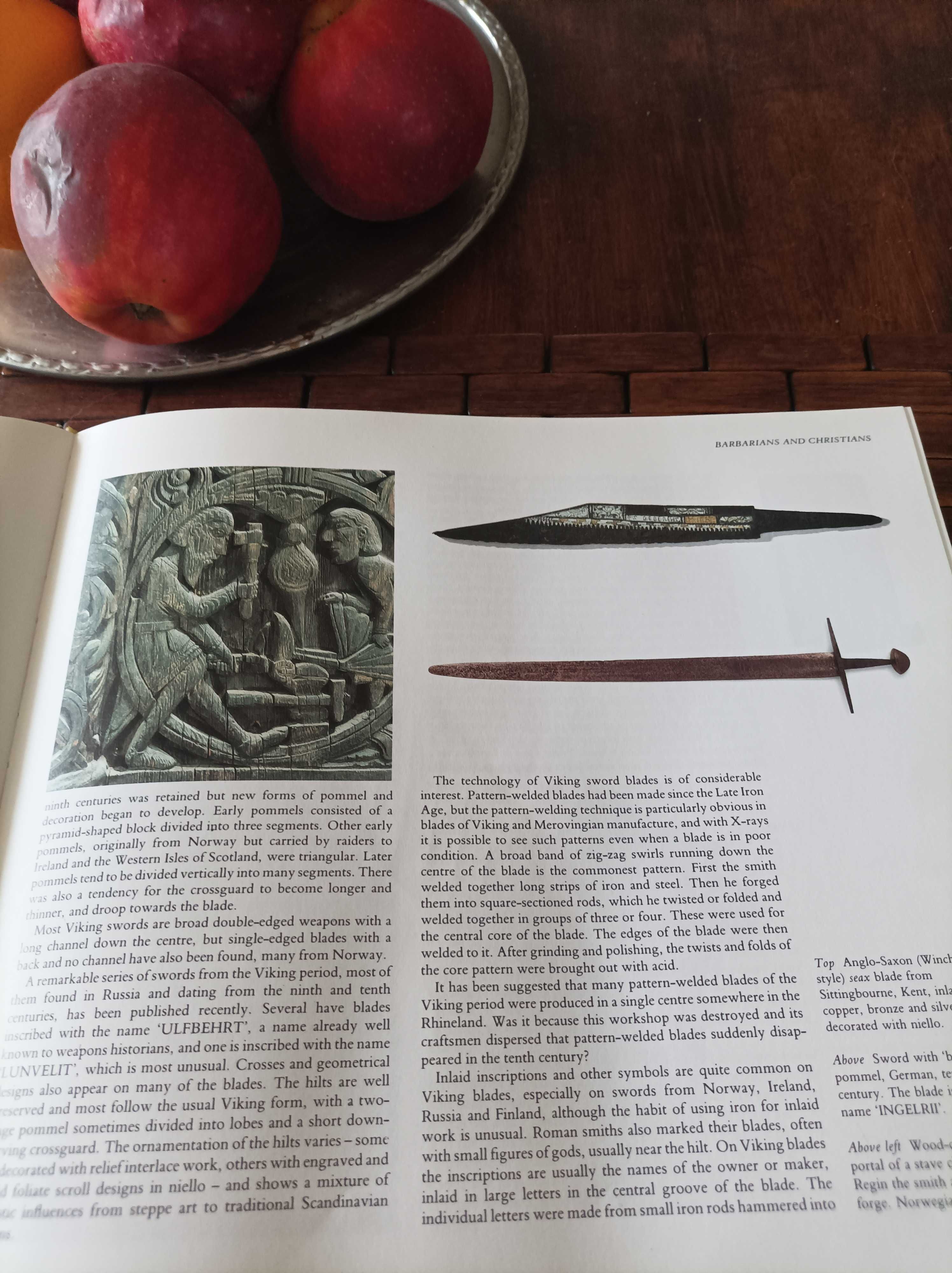 Coe praca anglojęzyczna historia białej broni swords and hild weapons