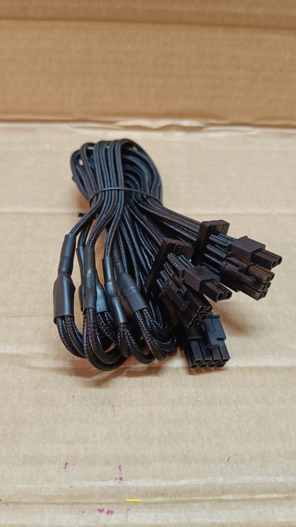 CORSAIR  Premium Kable PCIe z pojedynczą osłoną