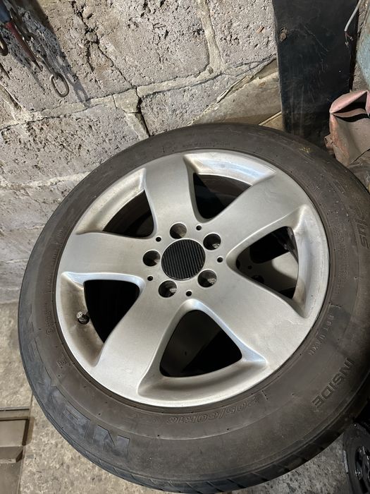 Диски с резиной 5/112 р16 мерс ваг