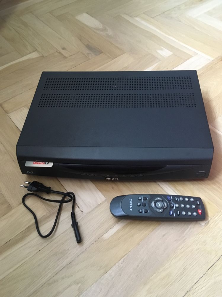 Tuner satelitarny Cyfra+ z pilotem Philips DSX 6010 / 91A