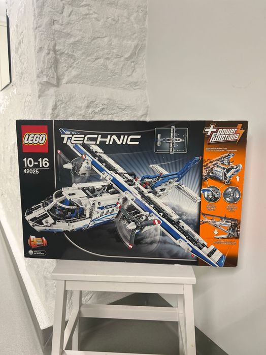 LEGO Technic 42025 Samolot transportowy