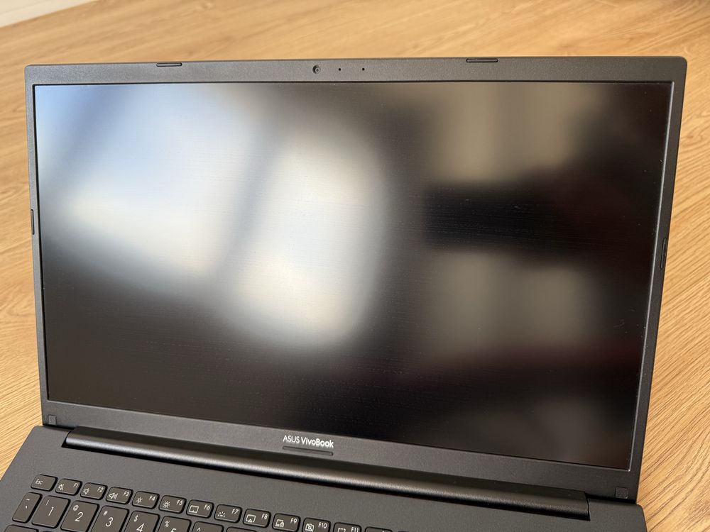 Laptop ASUS VivoBook 15” X513EA-BQ2808W + mysz Logitech MX Anywhere 3S