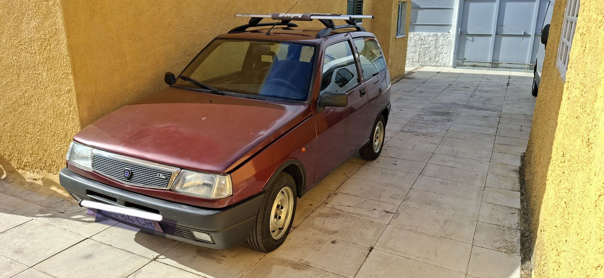 Vendo lancia Y 10