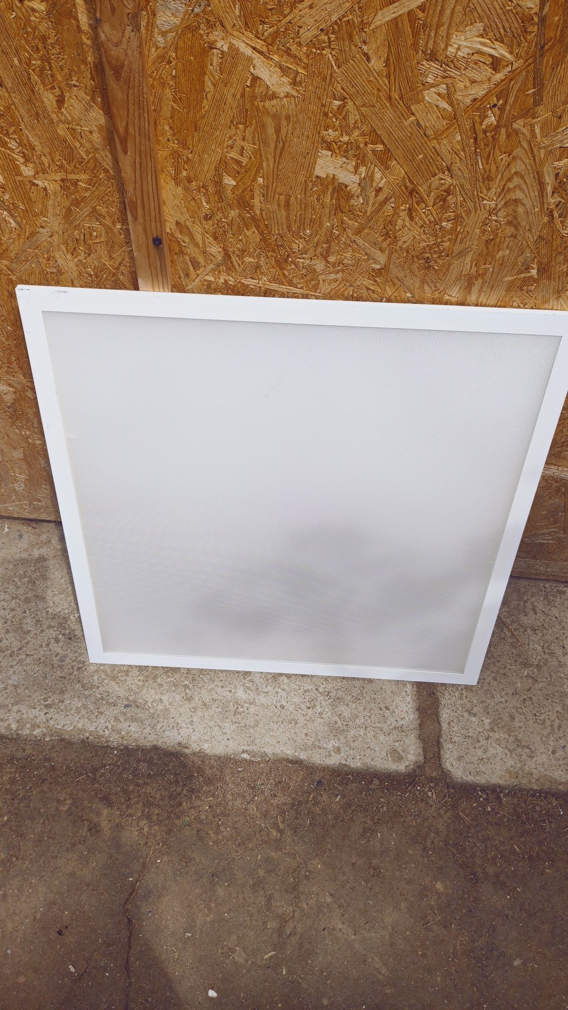 Lampa led 60 x 60