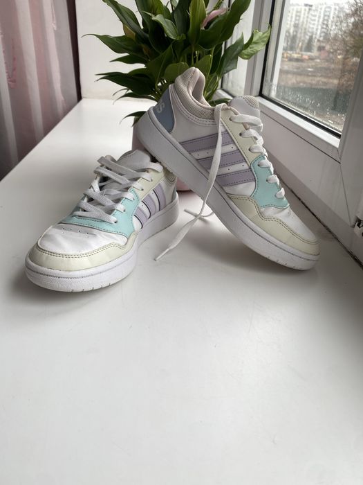 adidas кросівки оригінал 38р.