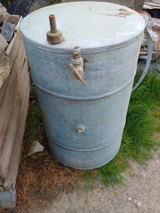 Beczka na wode Huragan  ocynk Skoczów rolnicza 300 L