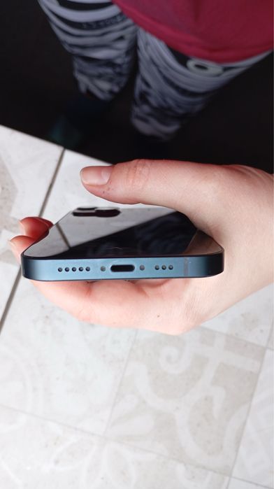 Терміново! Смартфон Iphone 13 128 gb midnight