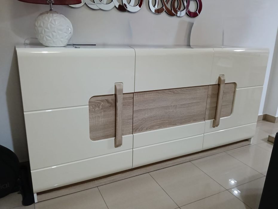 Aparador de sala