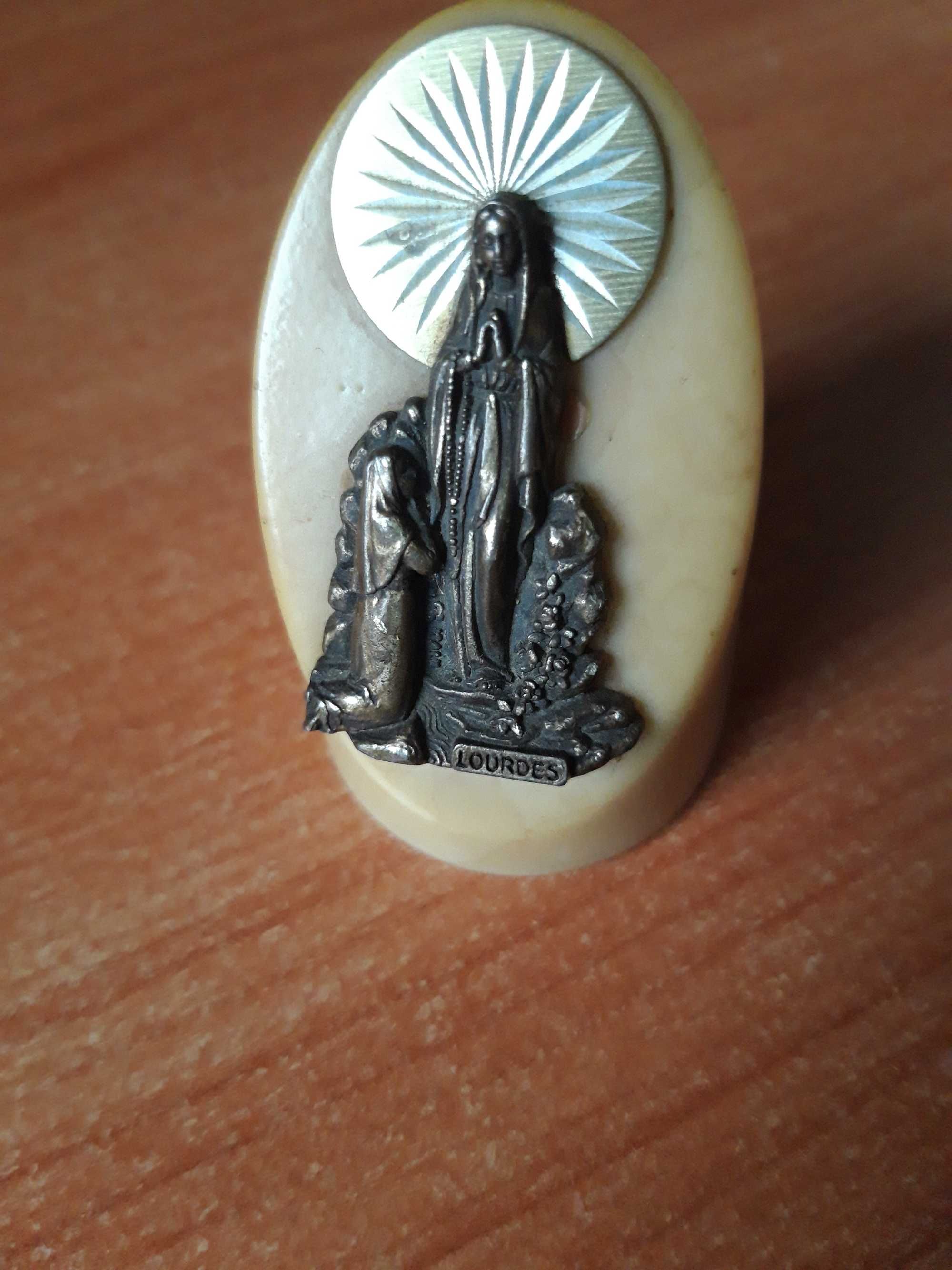 ołtarzyk matki boskiej