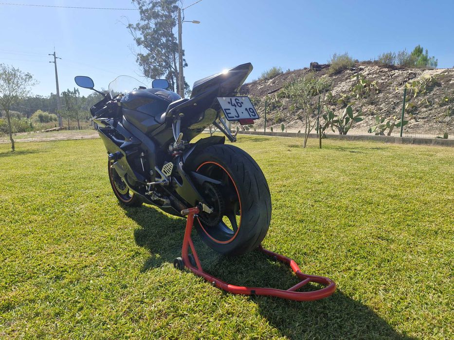 Yamaha yzf r6 Rj11