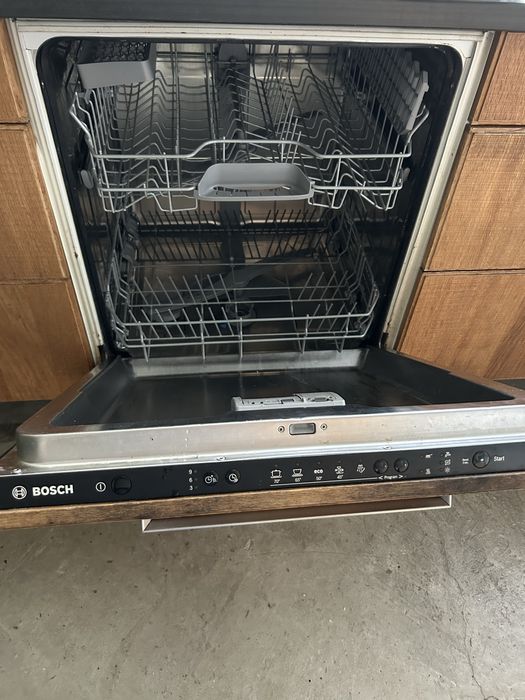 Bosch SMV51E10EU louça urgente