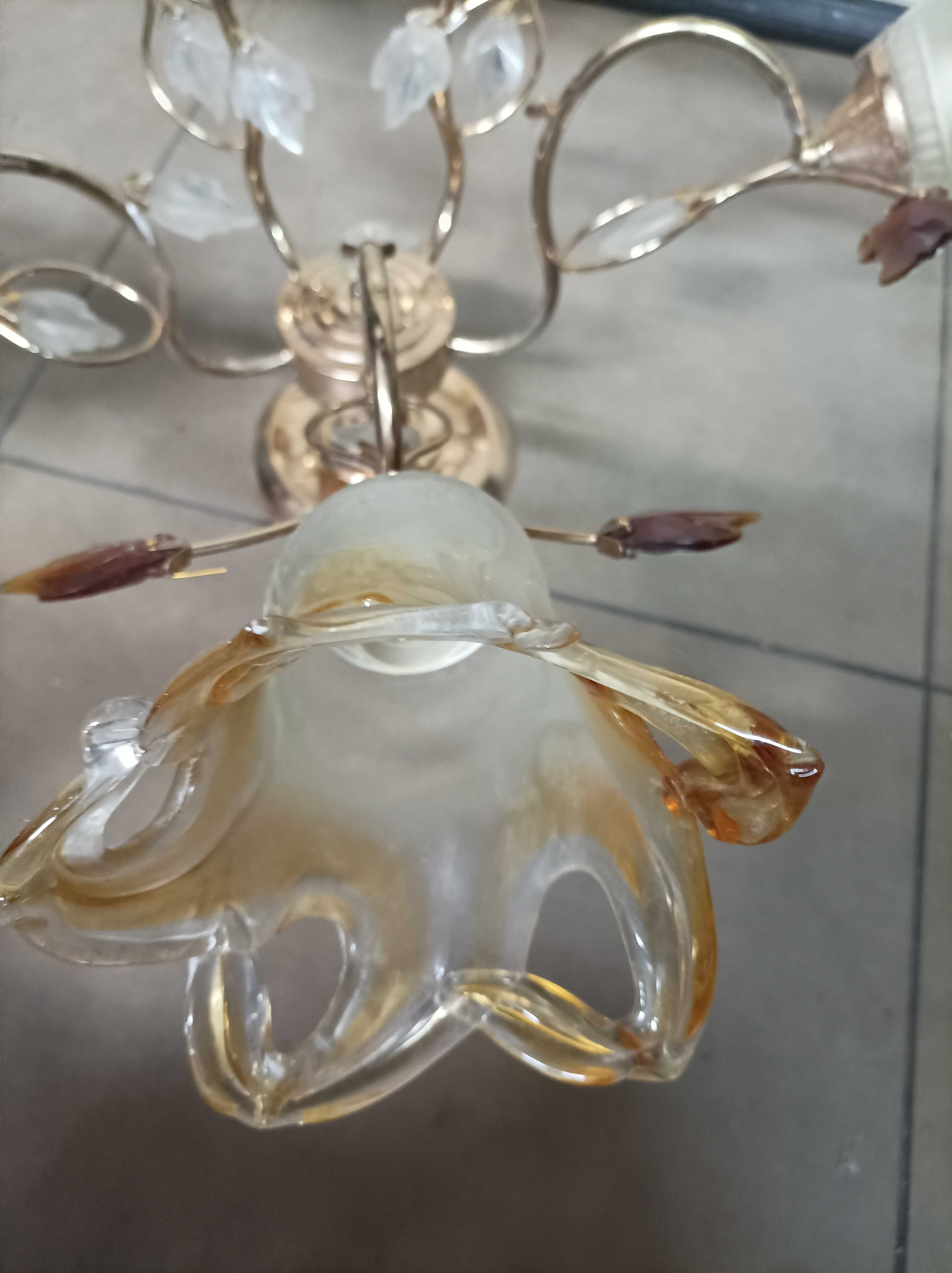 Żyrandol w stylu weneckim metal szkło i kryształki piękne klosze