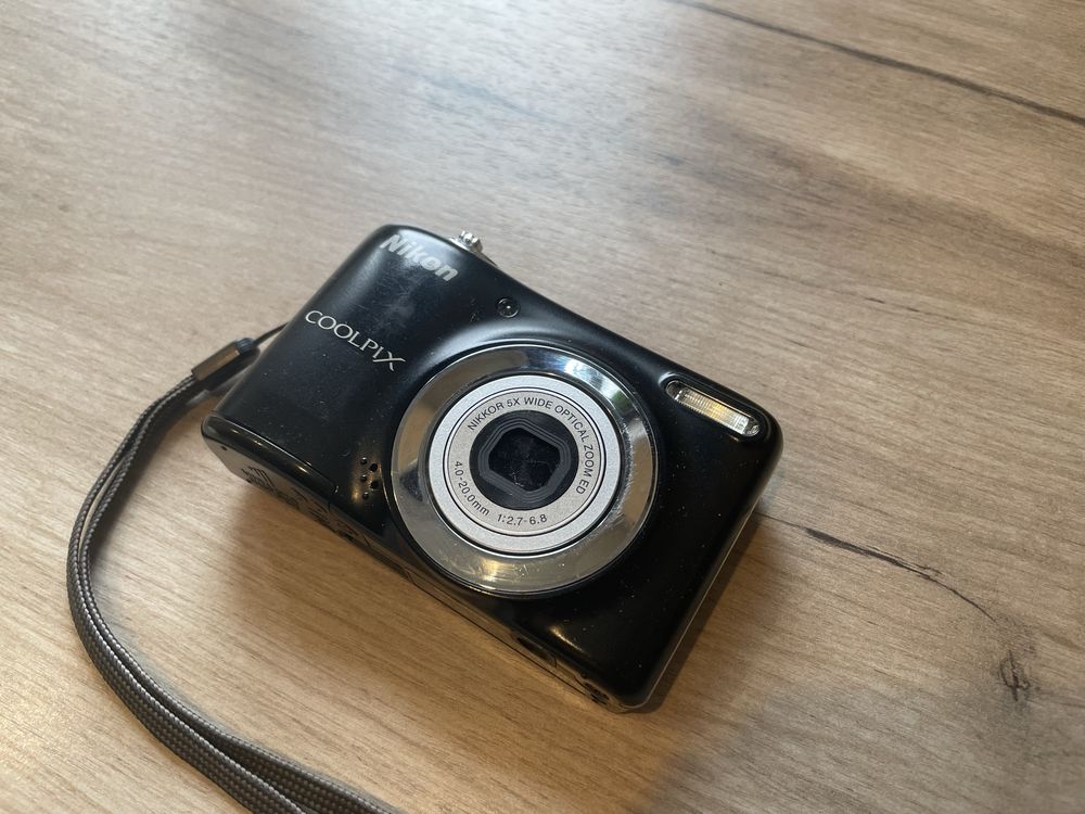 Aparat Cyfrowy Nikon Coolpix L25 10 megapixeli 5 zoom na baterie AA