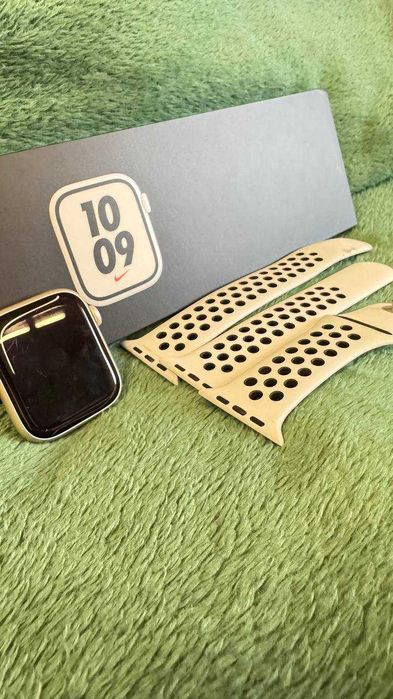 Годинник Apple Watch 7 Nike 45mm