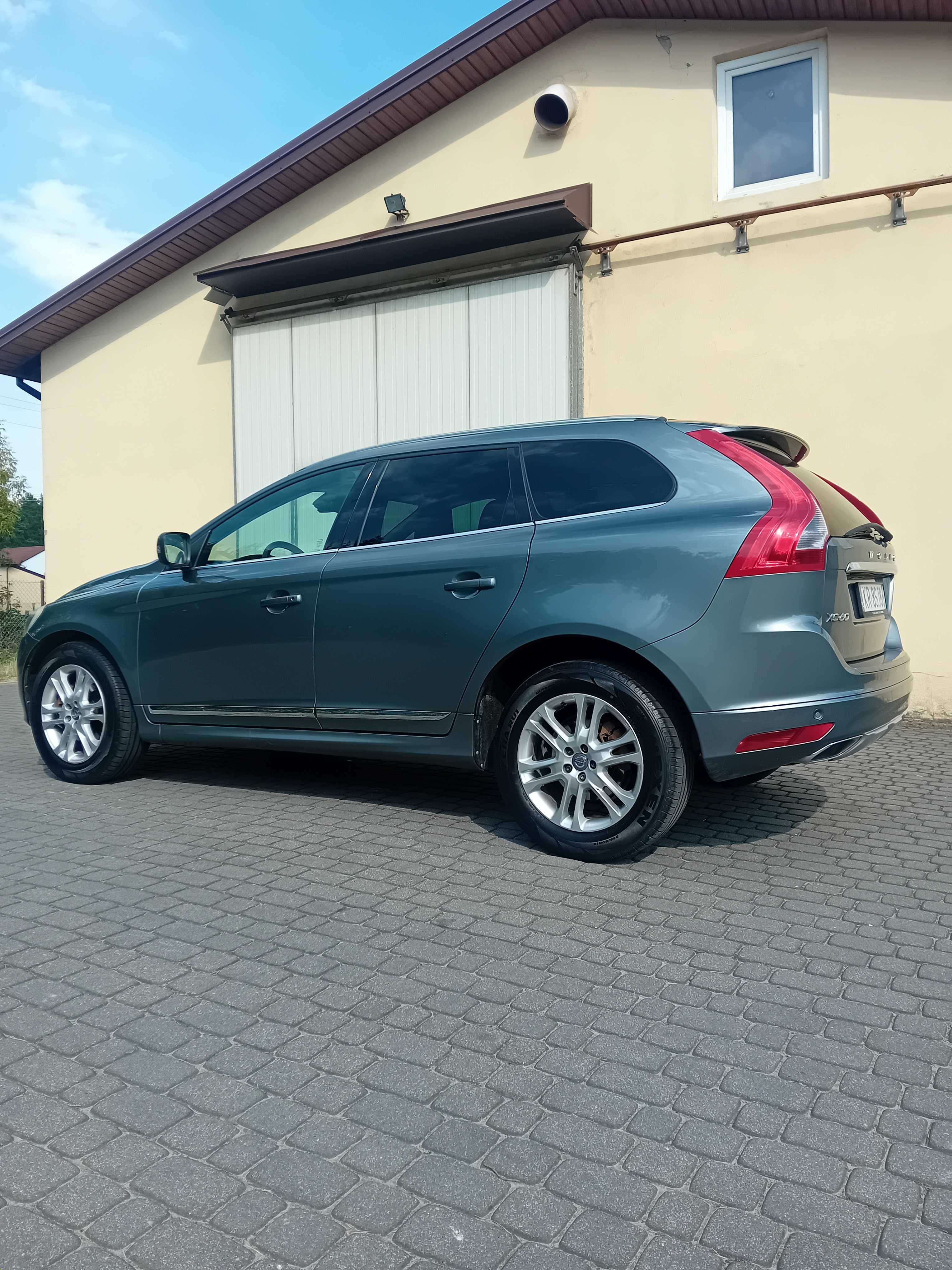 Volvo Xc 60 D4 Awd motor 2.4d automat Krajowy bezwypadkowy bdb