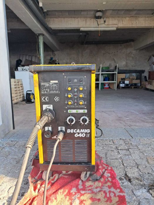 Máquina de solda Semiautomática Deca Mig 640