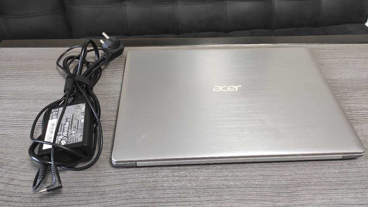 Ноутбук Acer Swift SF314 / 14" / Intel i5 / 8GB / 250GB / Батарея 10 г