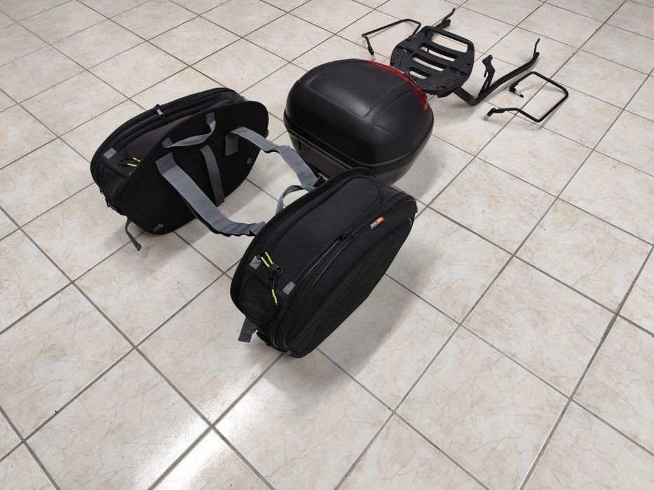 Conjunto malas e respetivos suportes GIVI  Honda CBF 500 (pc39).