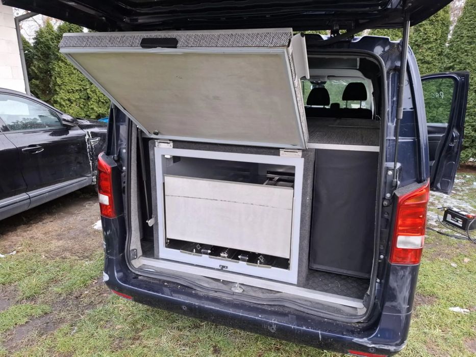 Zabudowa funeralna karawan pogrzebowy Vito W447