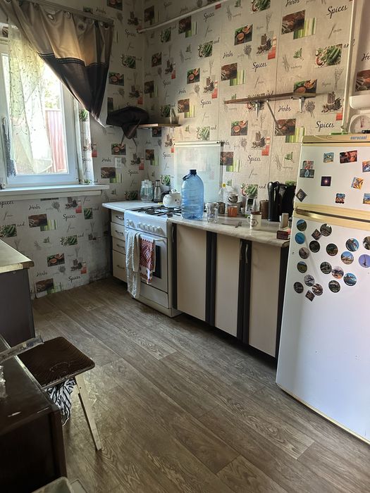 Продам 1/2 част. будинку у с. Коротич