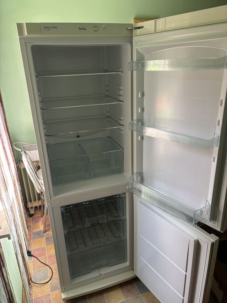 Lodówka Amica FK278.4 zamrażalnik, pojemna, oszczedna A+, dobry stan