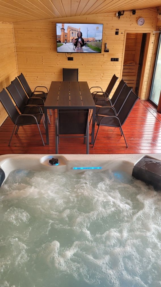 Domki pod Sosnami PREMIUM Jacuzzi  Basen Sauna DUŻA WIATA Radawa