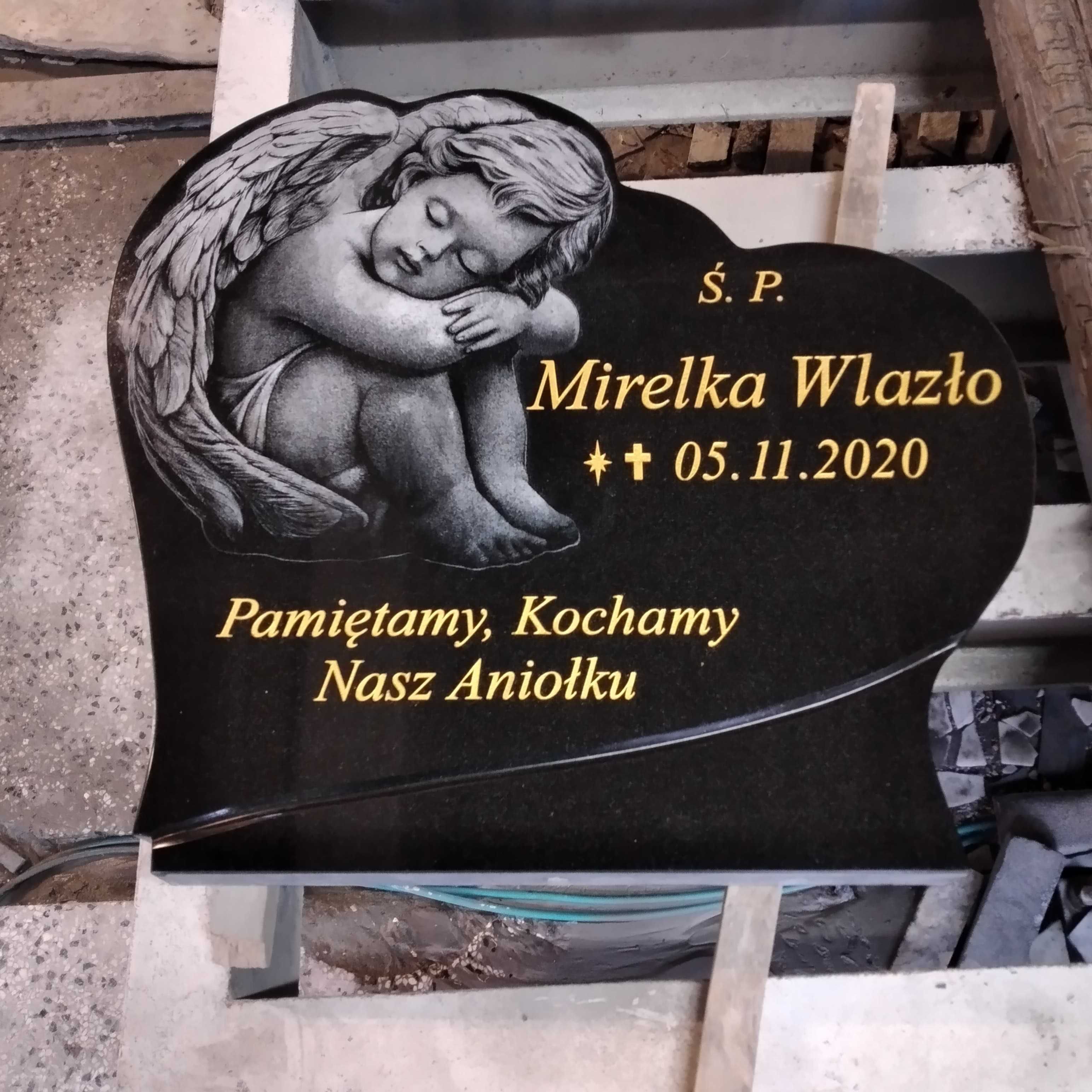 Nagrobek dziecięcy serce ze śpiącym aniołkiem, dostawa cała Polska