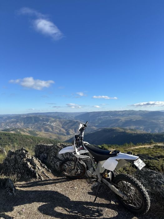 AJP 200 PR3-preferência em troca