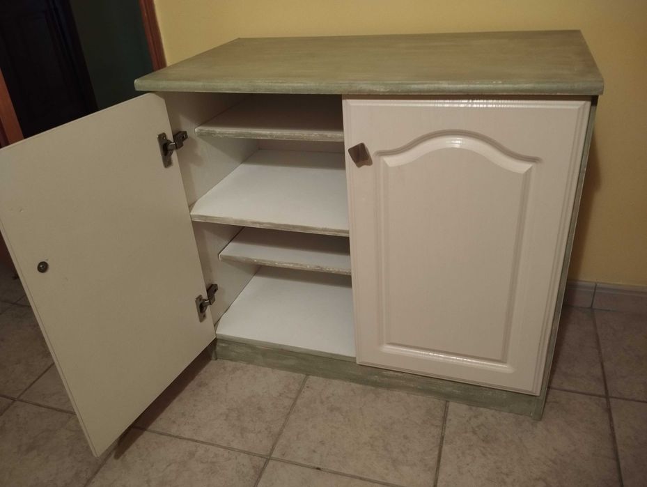 Móvel pequeno de sala ou quarto