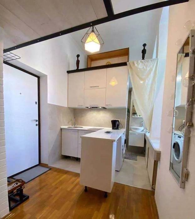 Оренда квартири студії біля Золотих Воріт та Пейзажної аллеї