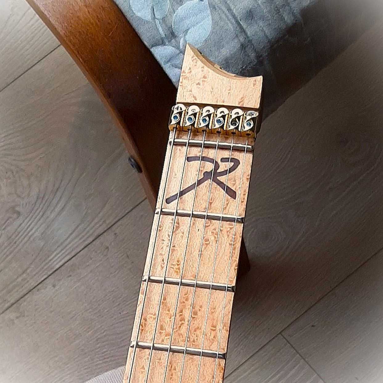 Gitara Headless Butikowa Druzkowski  Oktane 6