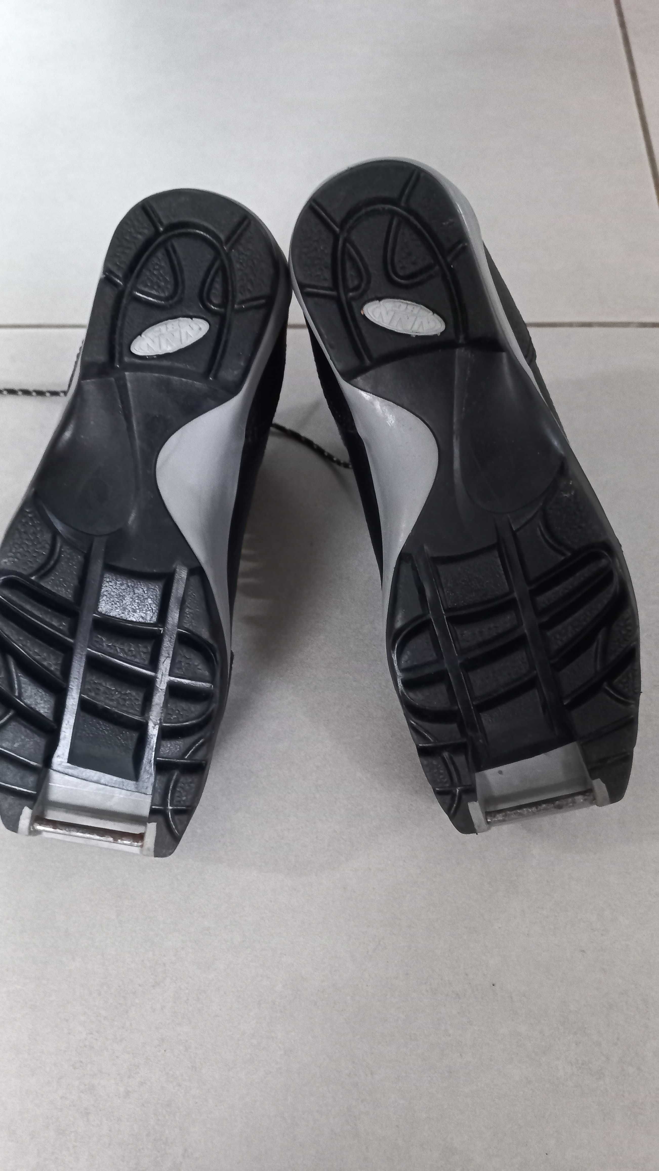Buty narciarskie biegowe NNN BC ALFA SYNNF JELL roz.eu-39