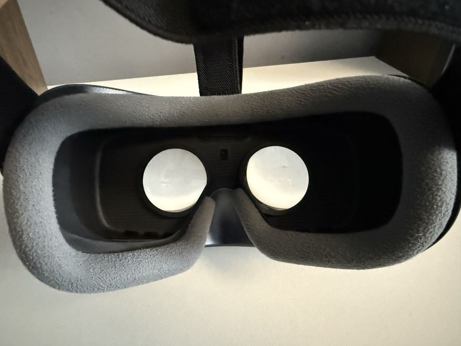 Віртуальні окуляри для смартфонів Samsung Gear VR
