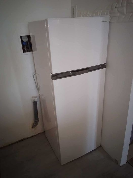 sprzedam  lodówkę  Sharp