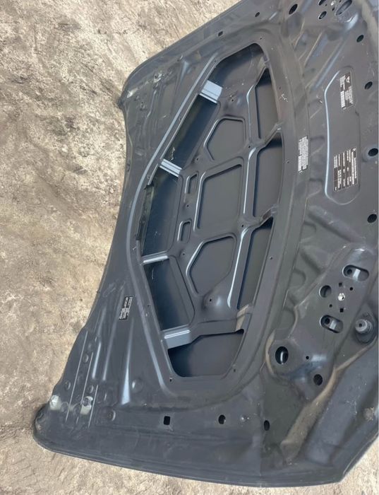 Maska BMW F30 kolor B39