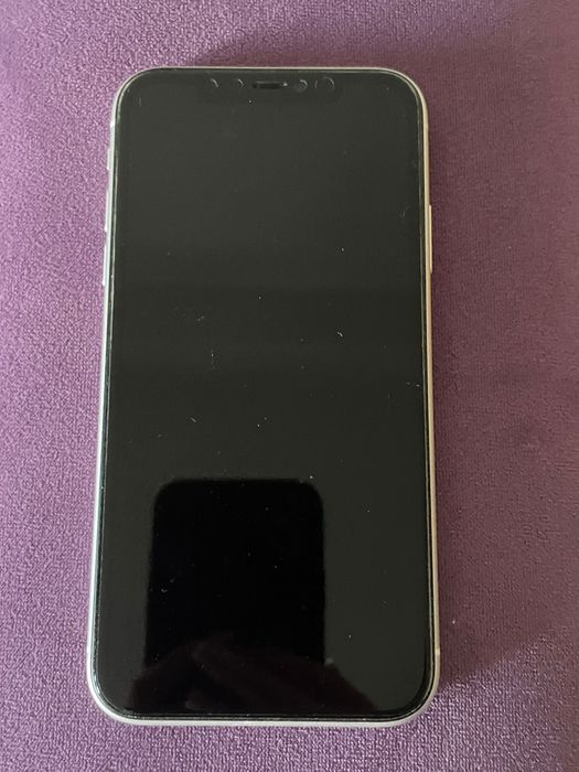 Iphone 11 branco como novo