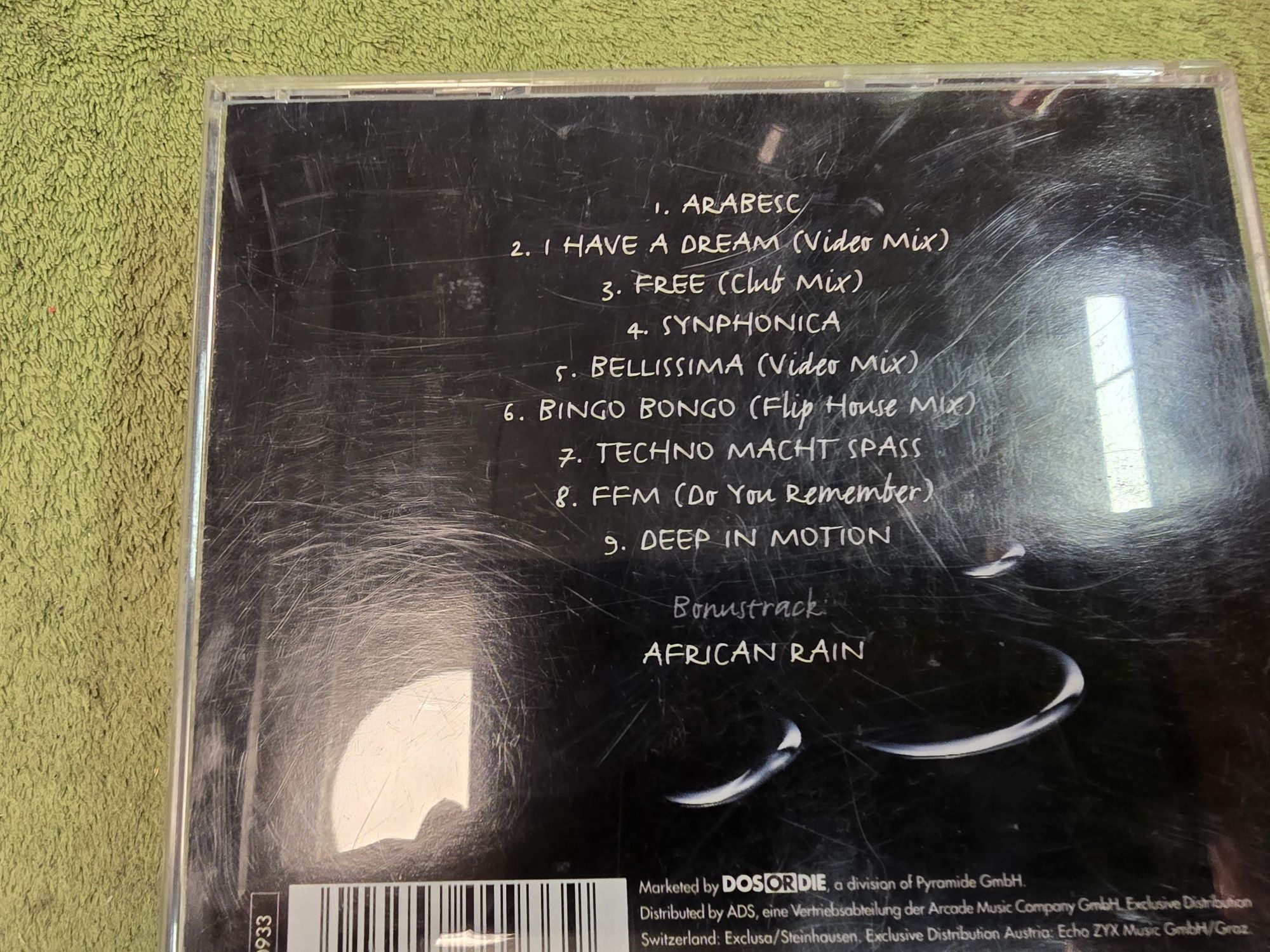 7 płyt CD różni wykonawcy stare techno.