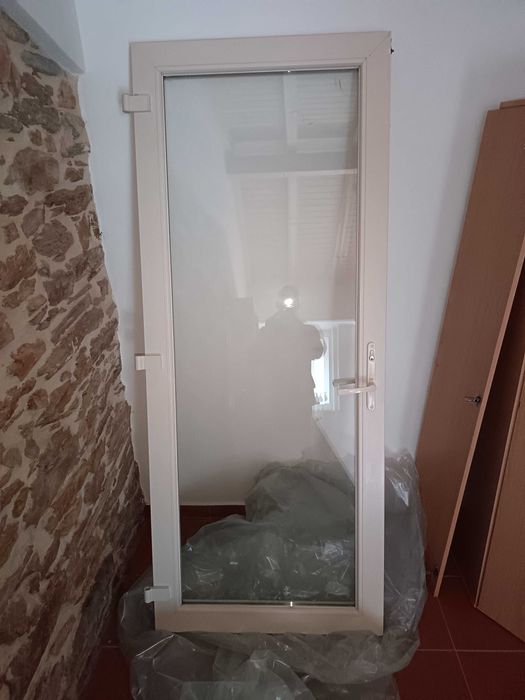 Porta em pvc com vidro